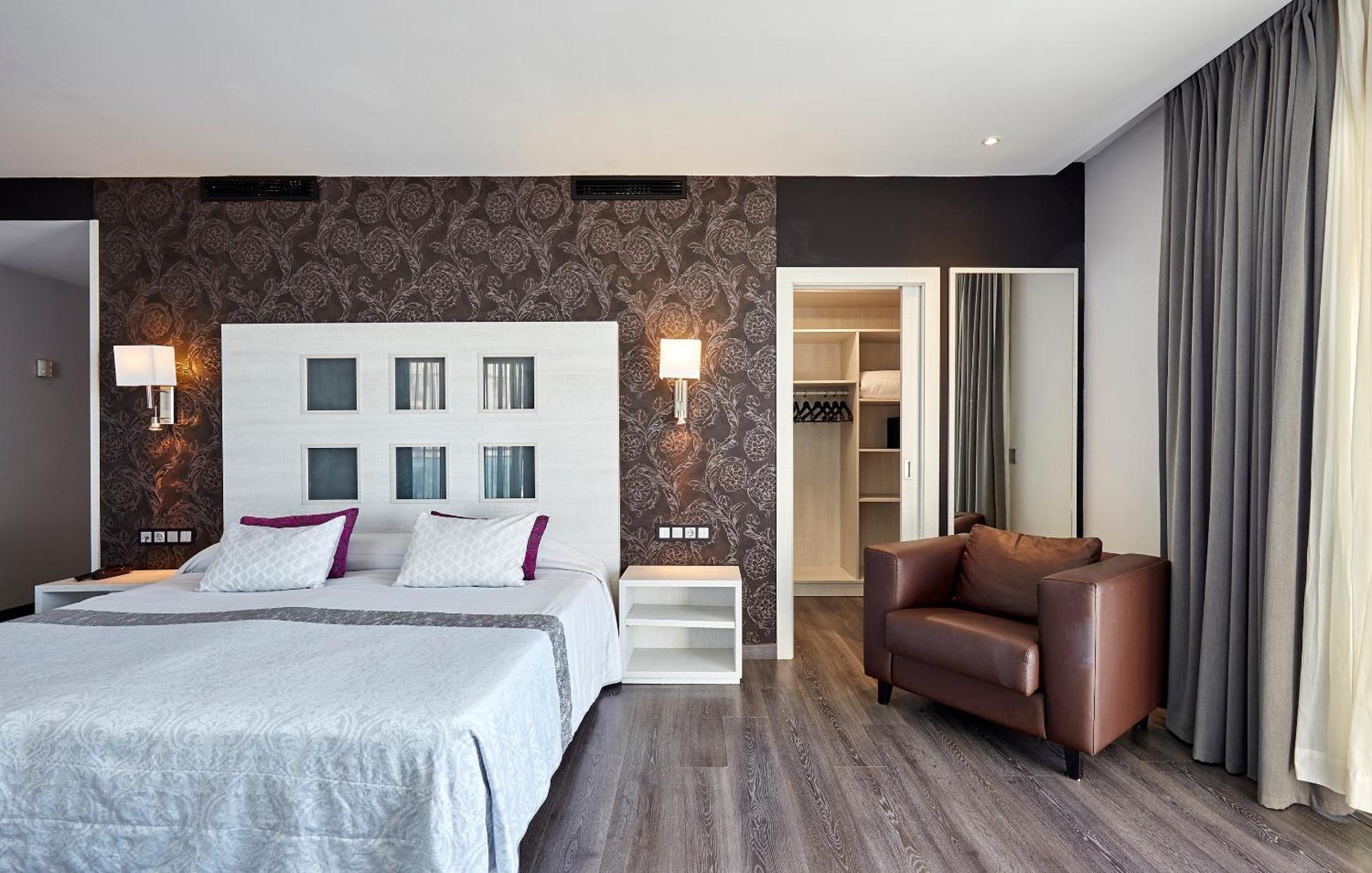 Hotel Surf Mar Lloret de Mar Esterno foto
