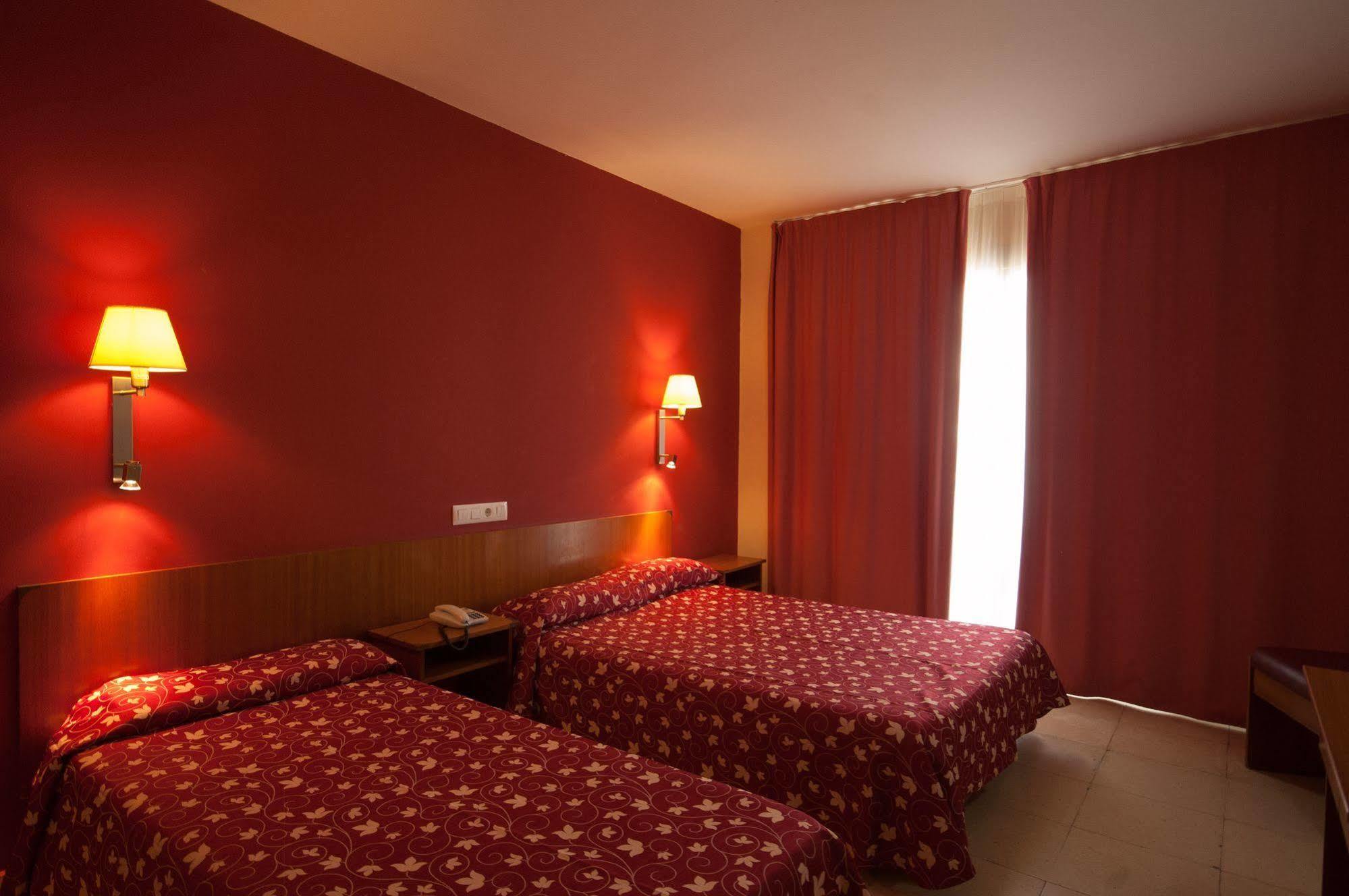 Hotel Surf Mar Lloret de Mar Esterno foto
